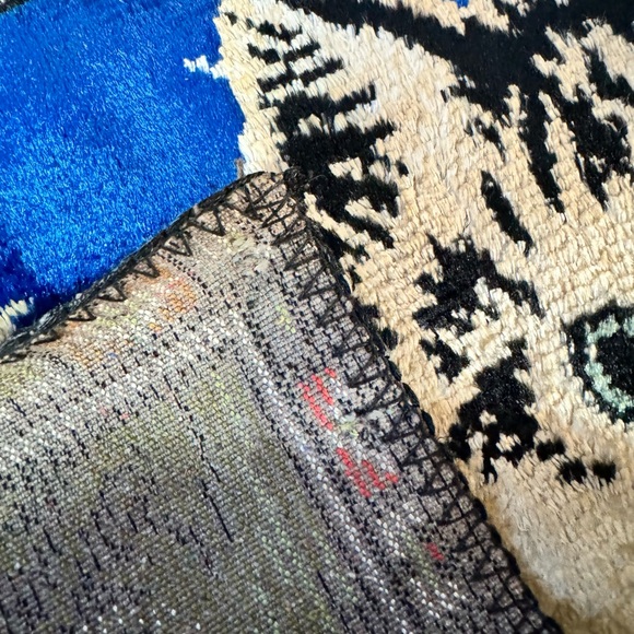 Vintage Italian White Kittens Tapestry 38”x 19” Dist.P &C Ramallah Trading Co NY - Picture 10 of 16